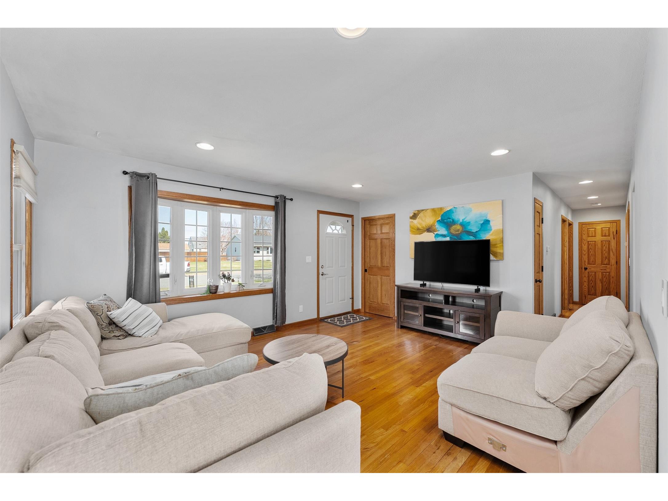 2527 Lynn Avenue Altoona WI 54720 1600024 image9