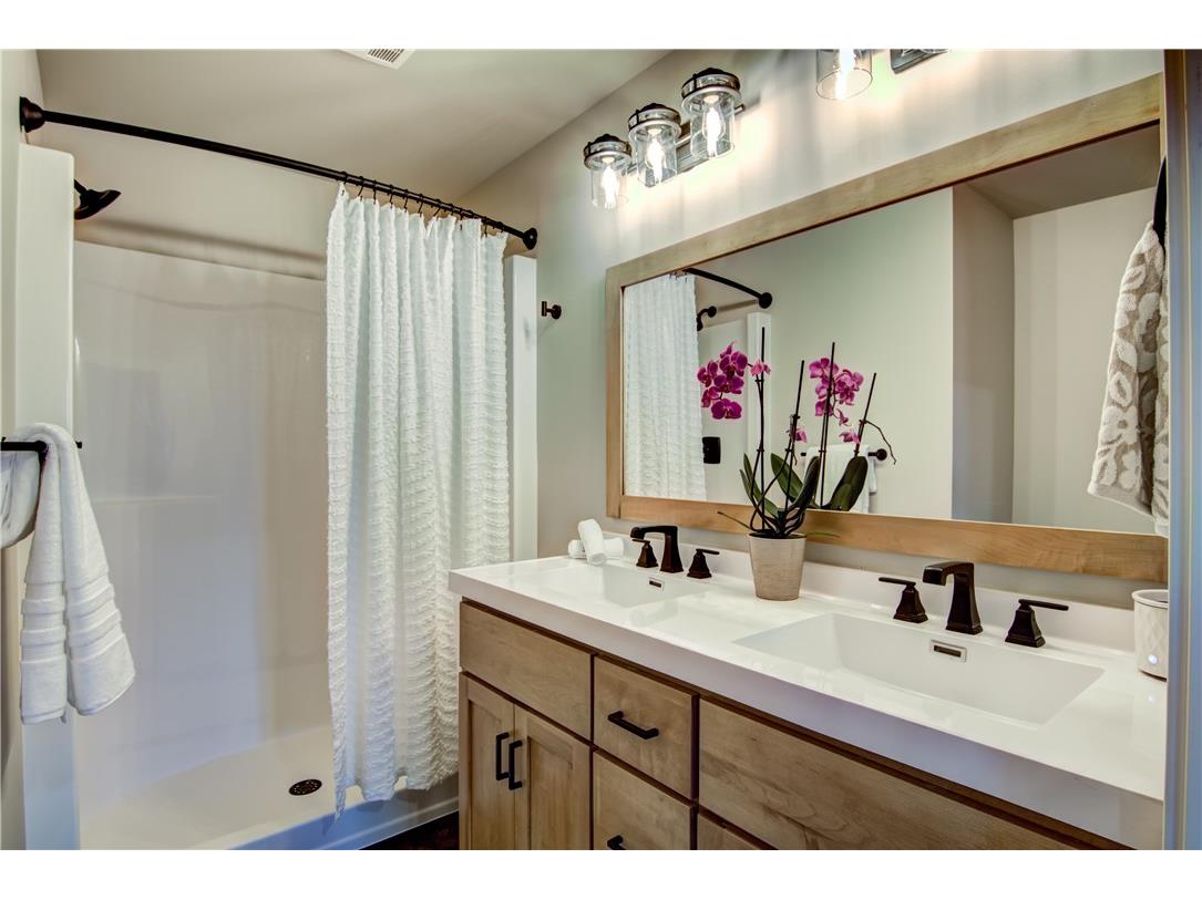 2528 Otter Tail Way Altoona WI 54720 1596315 image12