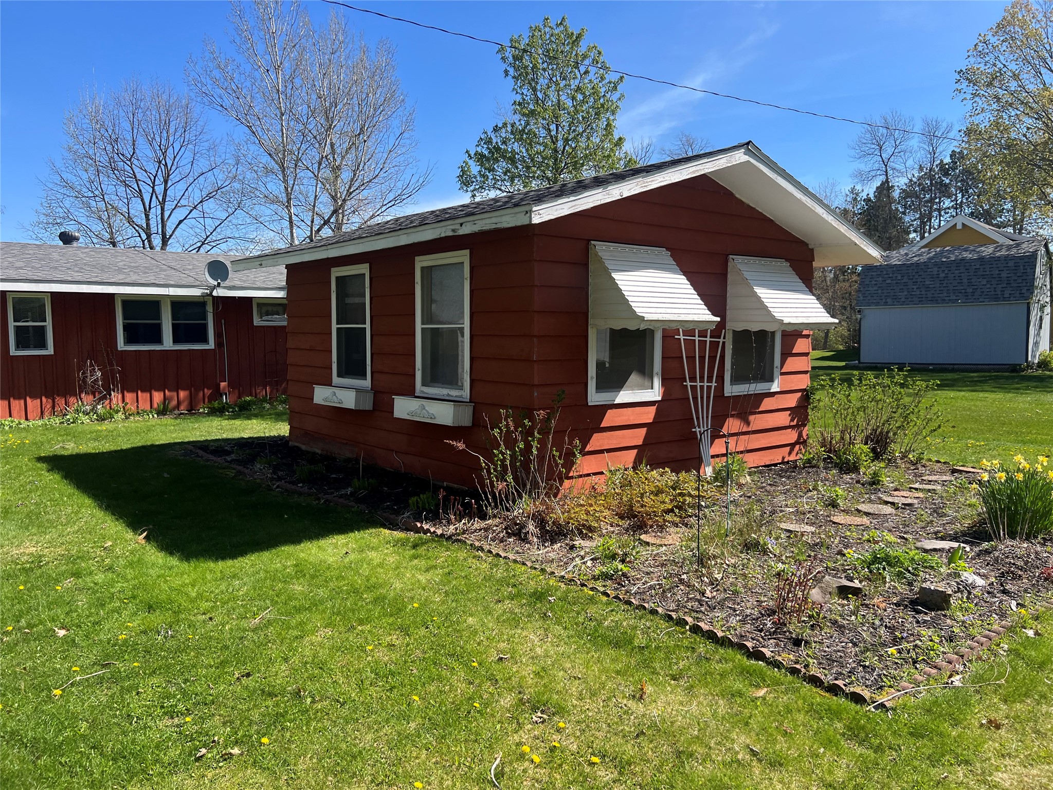 2534 H 11 3/4 - 12th Street Cumberland WI 54829 - Silver 1601433 image3