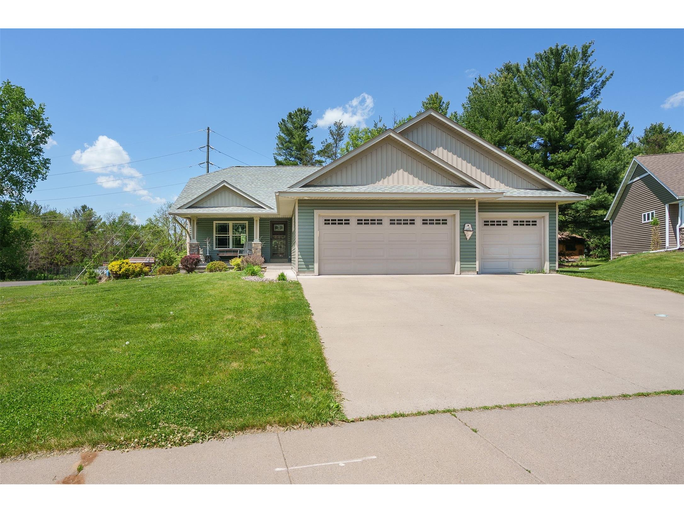 2544 Avery Lane Altoona WI 54720 1601546 image1