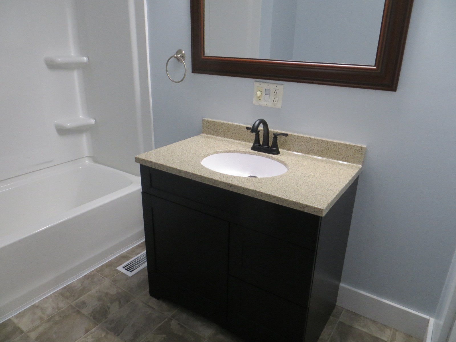 255 E 2nd Avenue Stanley WI 54768 1602078 image12
