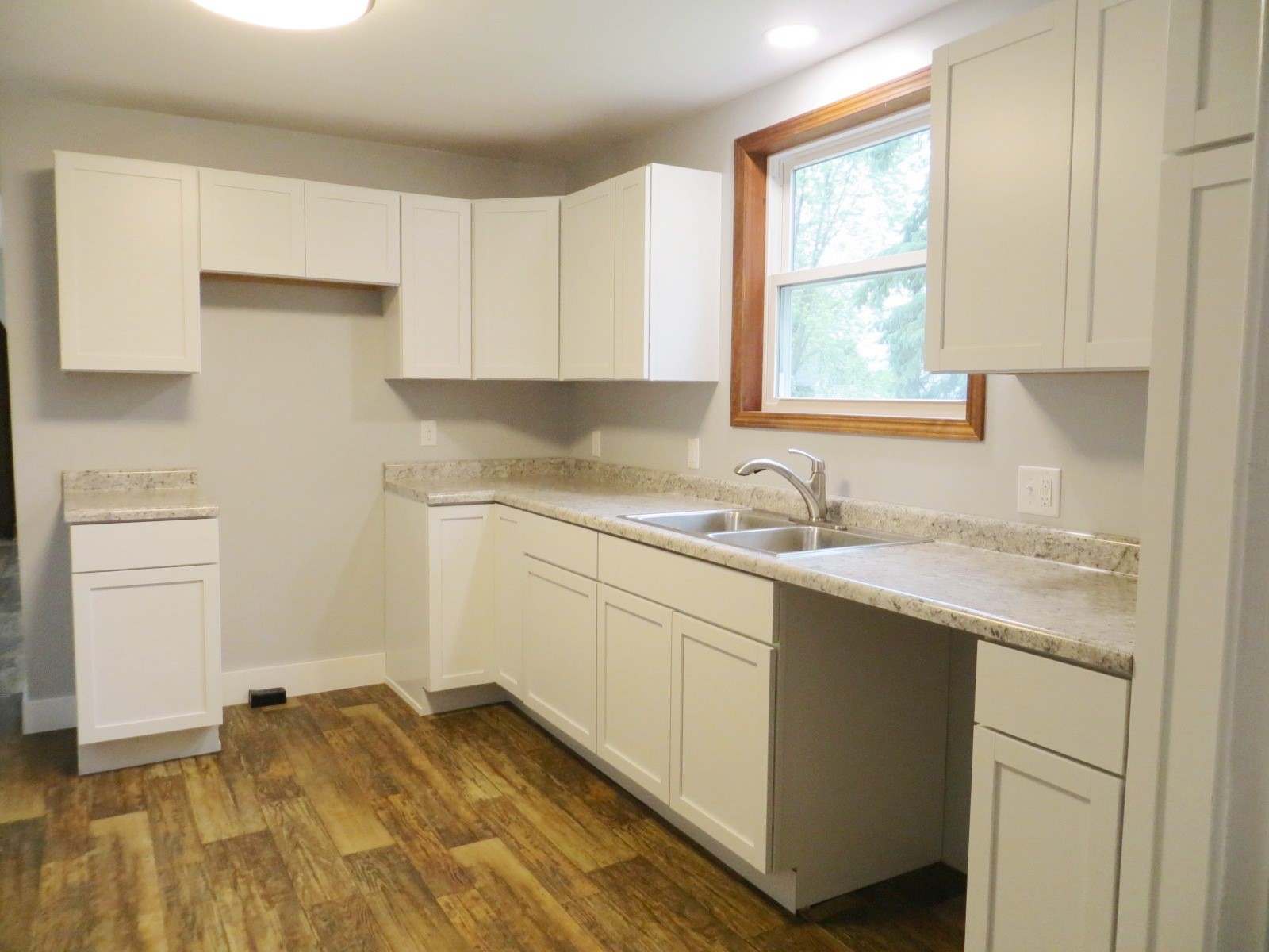 255 E 2nd Avenue Stanley WI 54768 1602078 image8