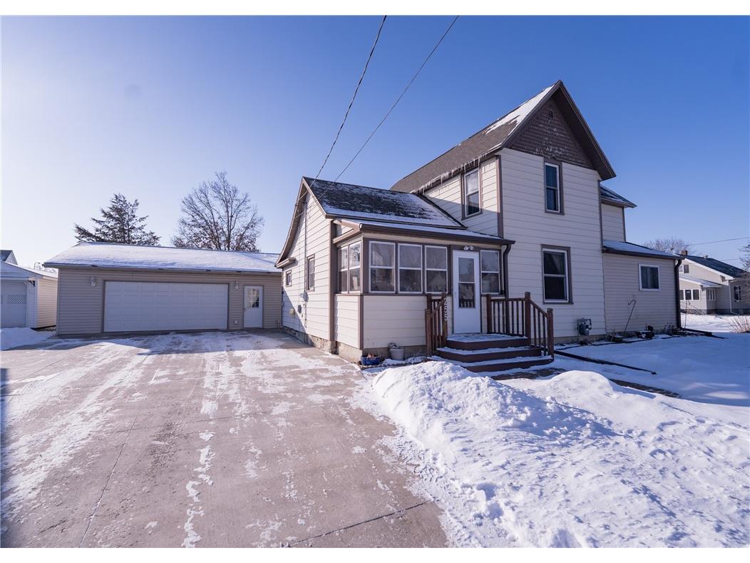 255 W Vine Street Mondovi WI 54755 1597994 image1