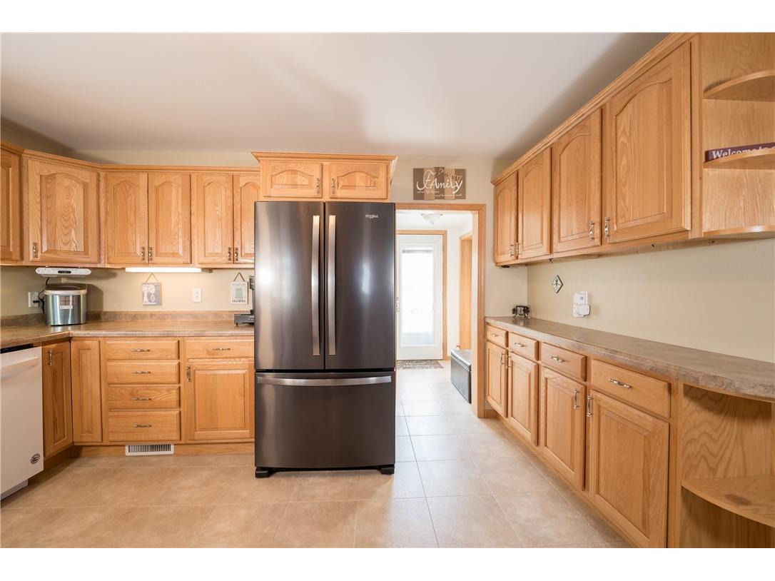 255 W Vine Street Mondovi WI 54755 1597994 image12