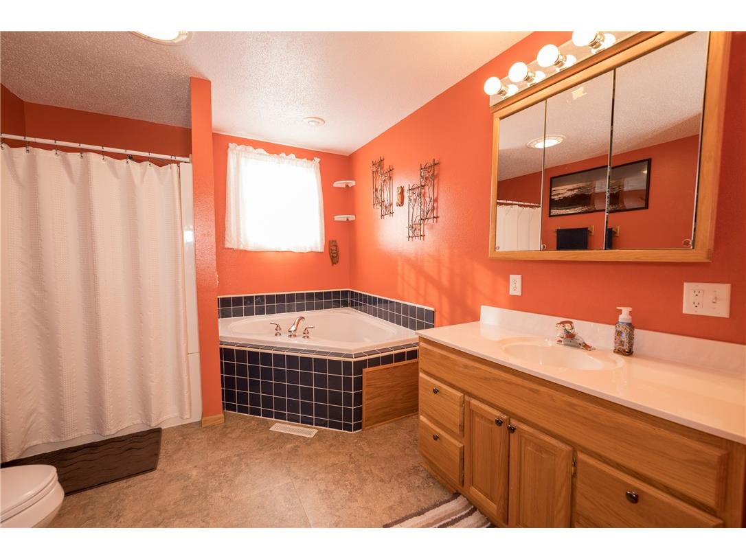 255 W Vine Street Mondovi WI 54755 1597994 image17