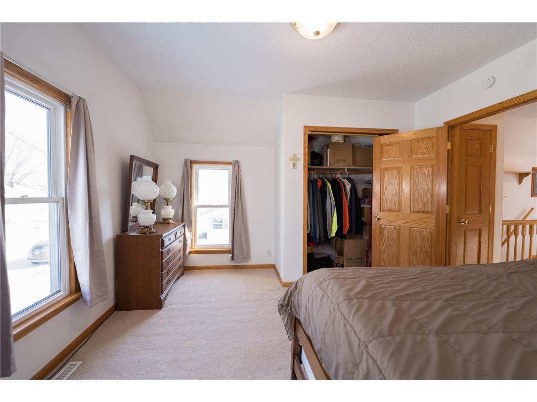 255 W Vine Street Mondovi WI 54755 1597994 image35