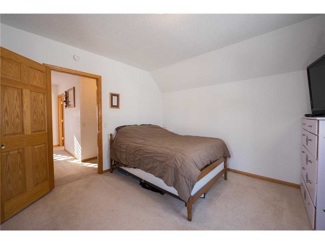 255 W Vine Street Mondovi WI 54755 1597994 image36
