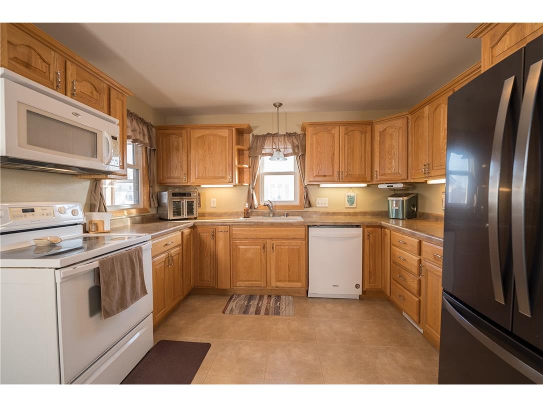 255 W Vine Street Mondovi WI 54755 1597994 image7
