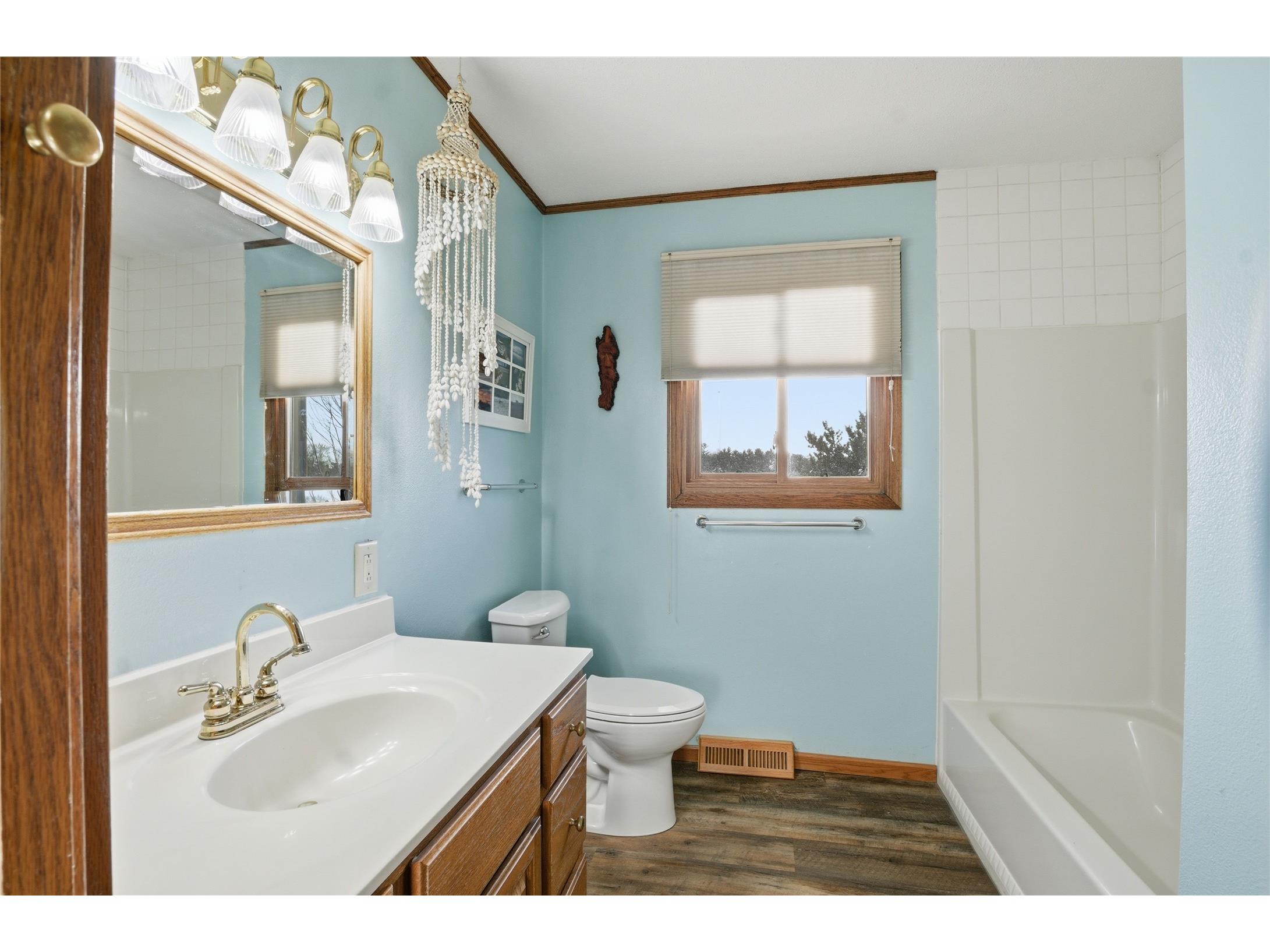 2551 Roberts Court Altoona WI 54720 1598276 image14