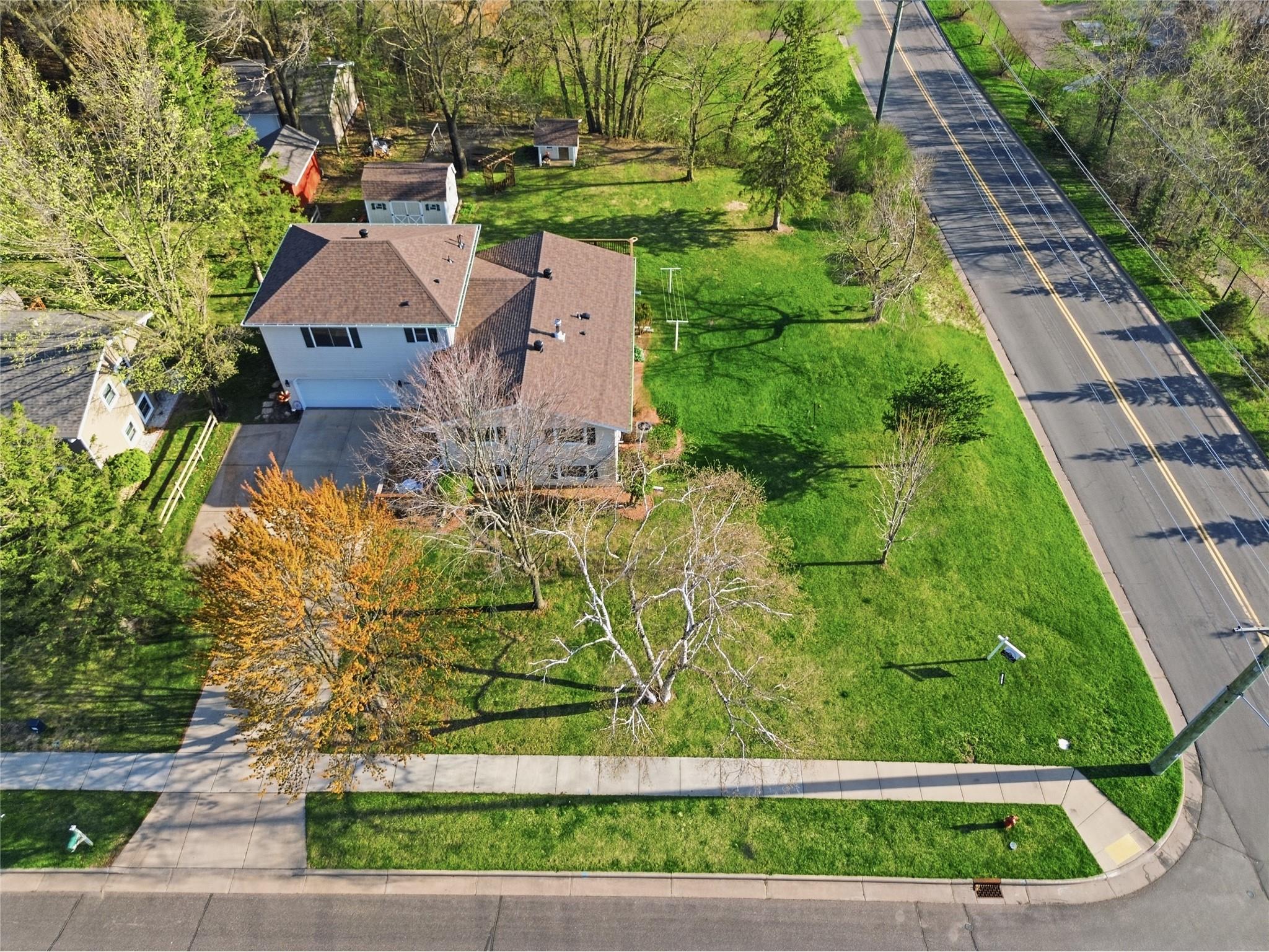 2551 Roberts Court Altoona WI 54720 1598276 image26