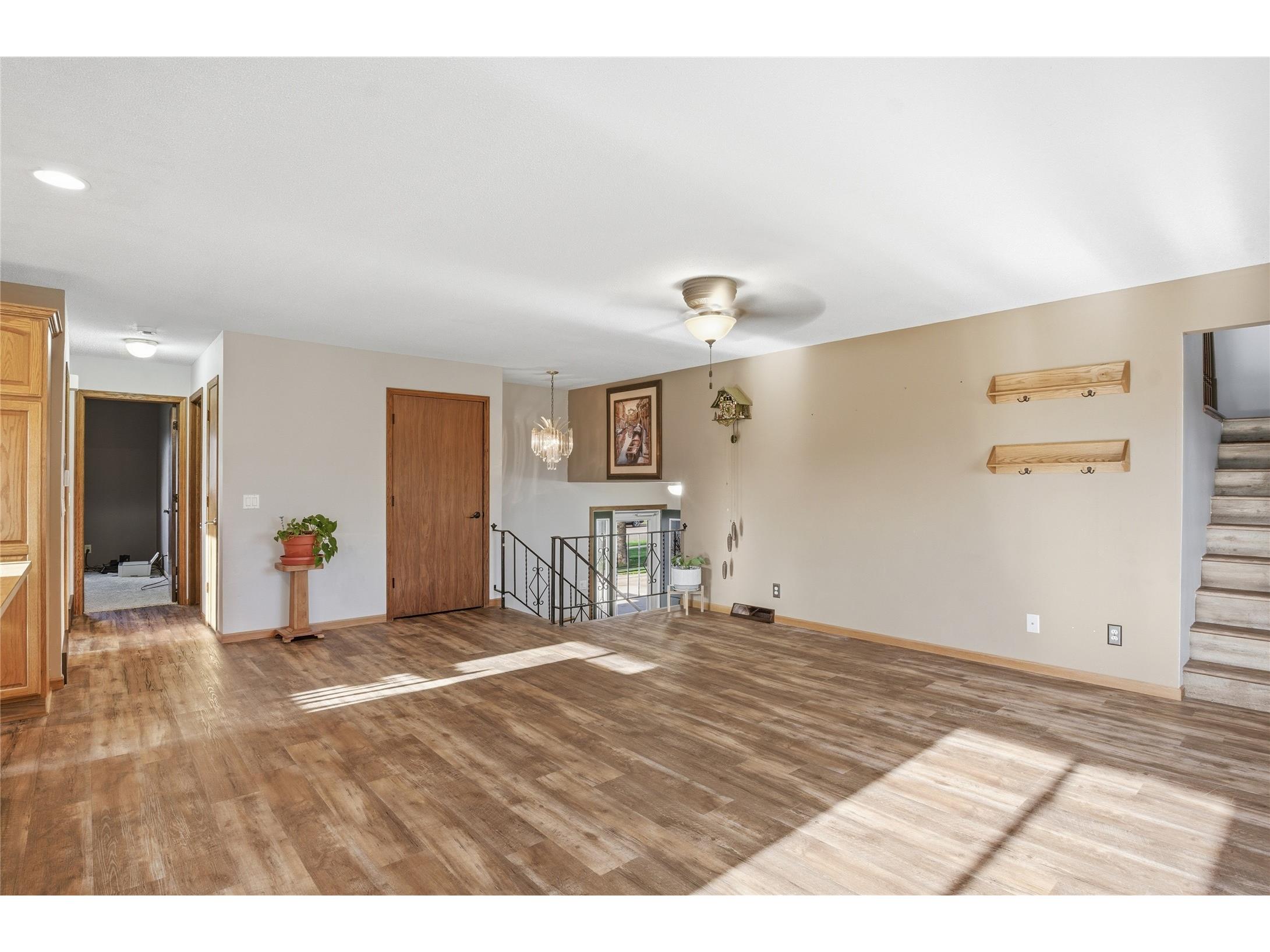 2551 Roberts Court Altoona WI 54720 1598276 image8