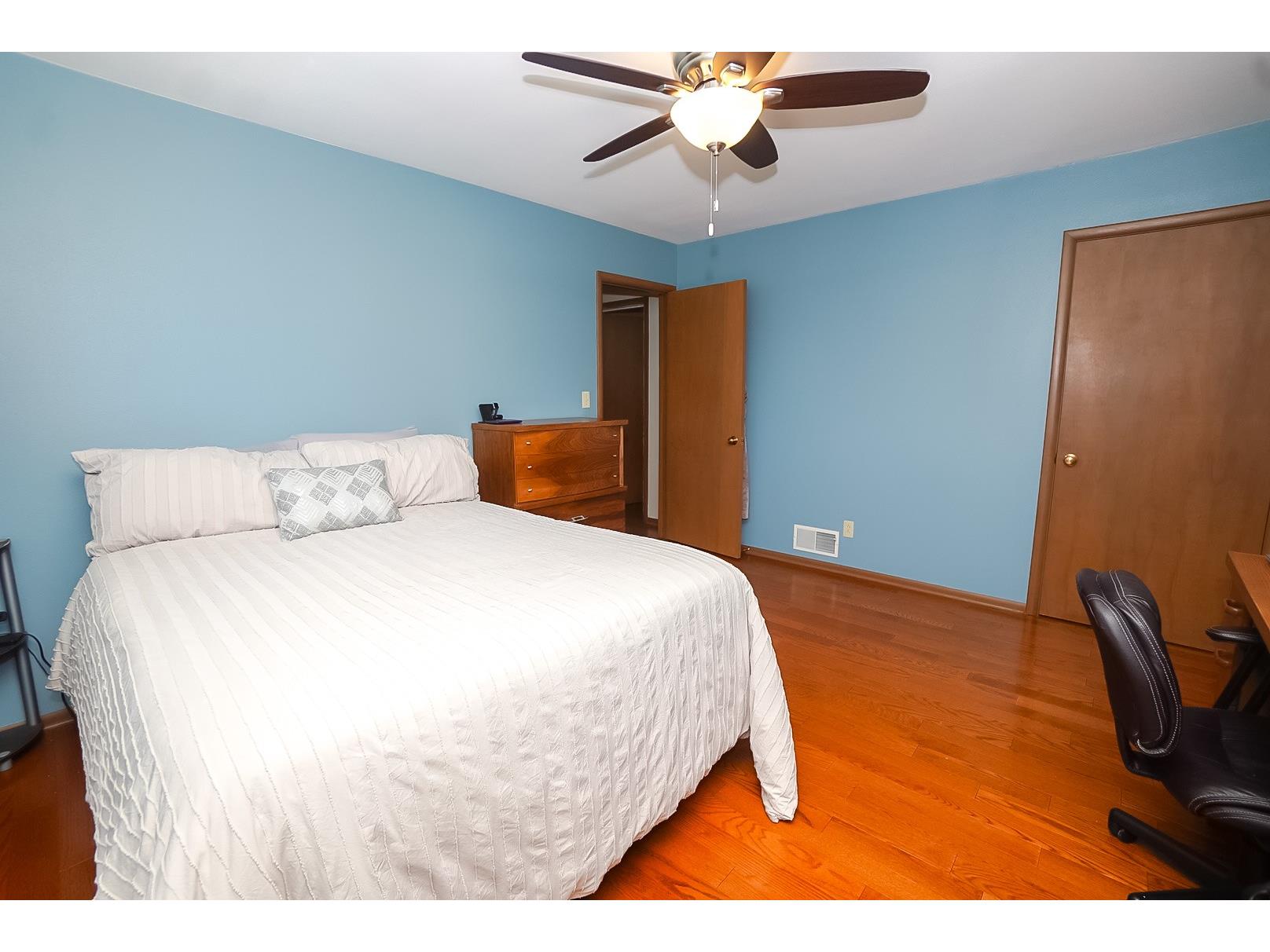 2551 Sunridge Street Eau Claire WI 54703 1600908 image11