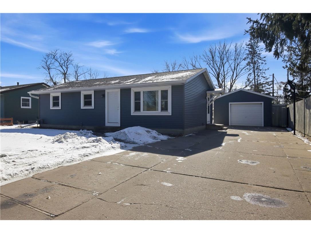 2553 Spooner Avenue Altoona WI 54720 1598651 image1