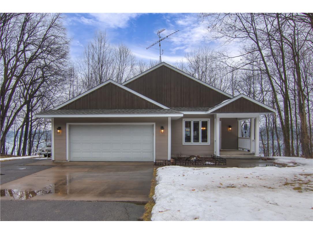 2567 27 1/4 27 3/4 Street Rice Lake WI 54868 - Red Cedar 1589130 image1