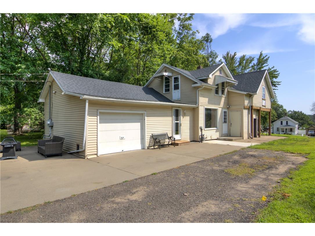 2627 2nd Street #1-2 Eau Claire WI 54703 1594640 image1