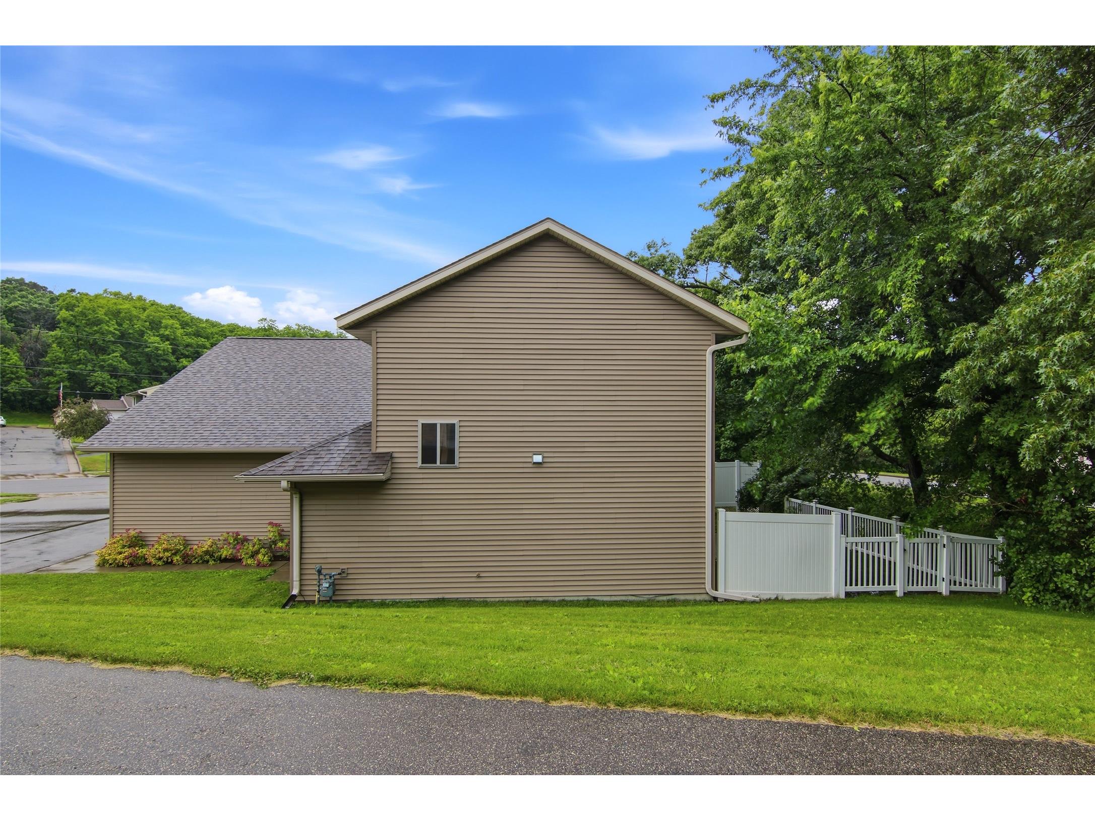 2645 Sessions Street Eau Claire WI 54701 1602130 image25