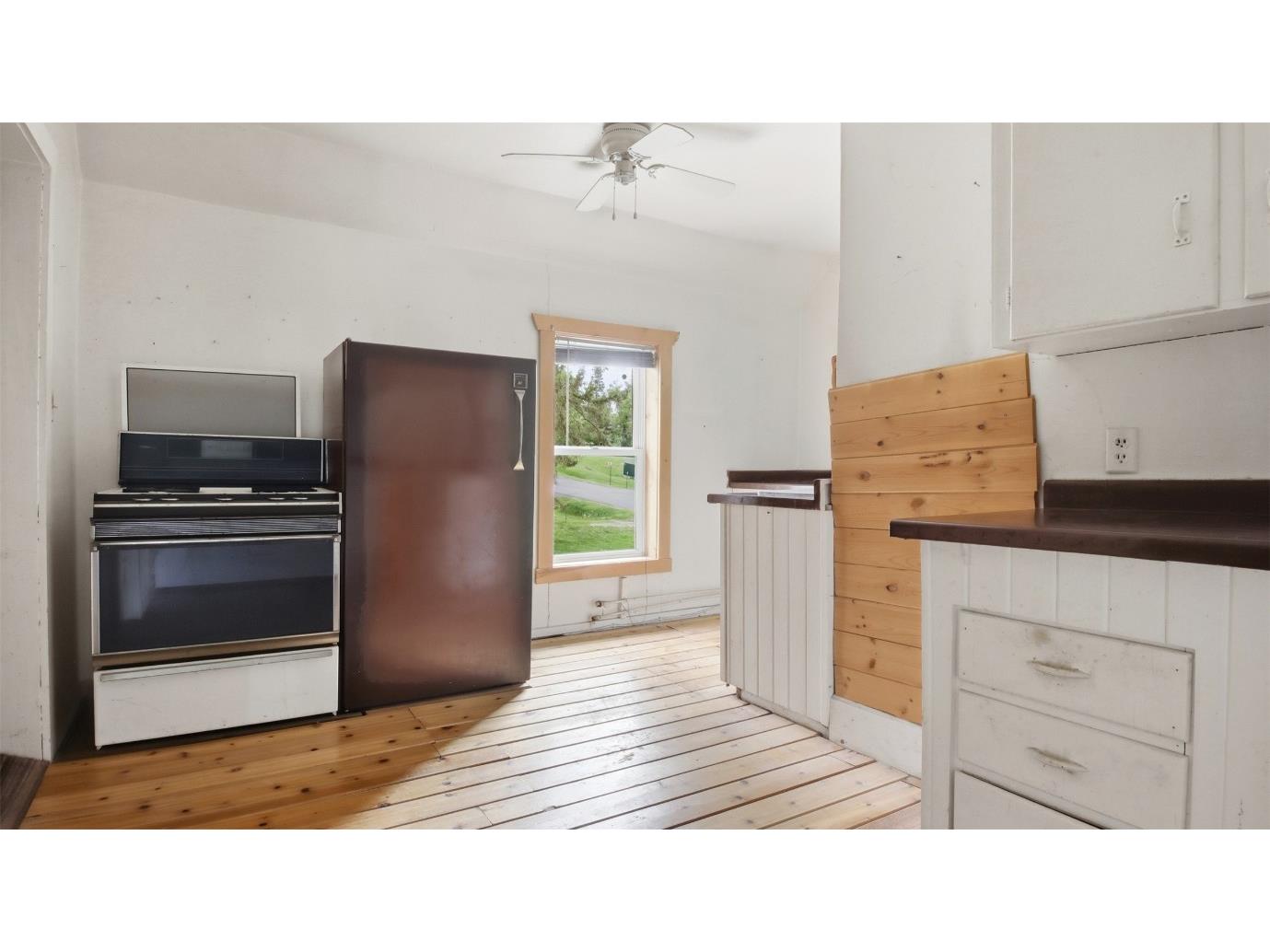 2690 26 26 3/4 Avenue Mikana WI 54857 1601528 image19