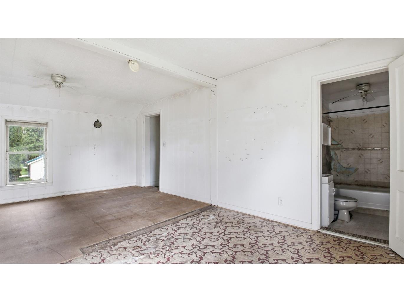 2690 26 26 3/4 Avenue Mikana WI 54857 1601528 image25