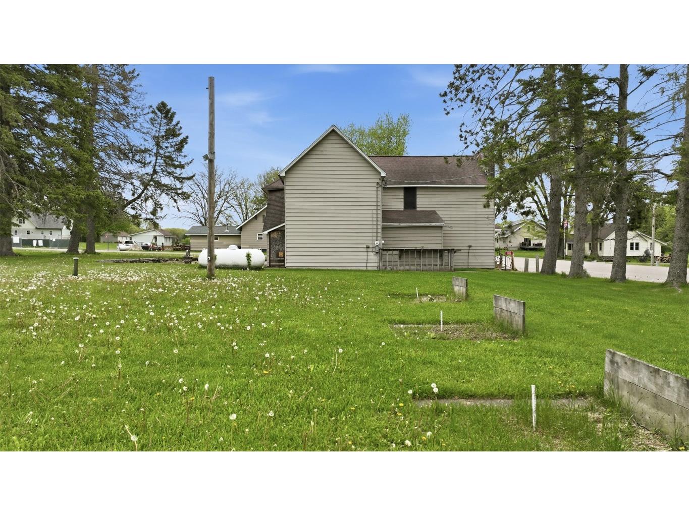 2690 26 26 3/4 Avenue Mikana WI 54857 1601528 image35