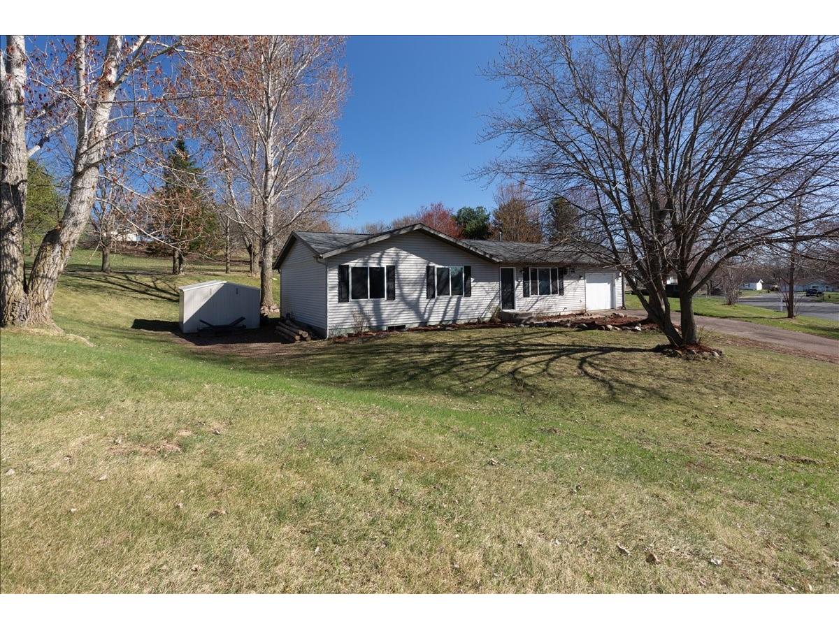 2702 Ricky Lane NE Menomonie WI 54751 1600121 image2