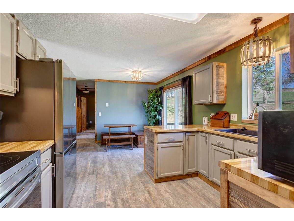 2702 Ricky Lane NE Menomonie WI 54751 1600121 image5