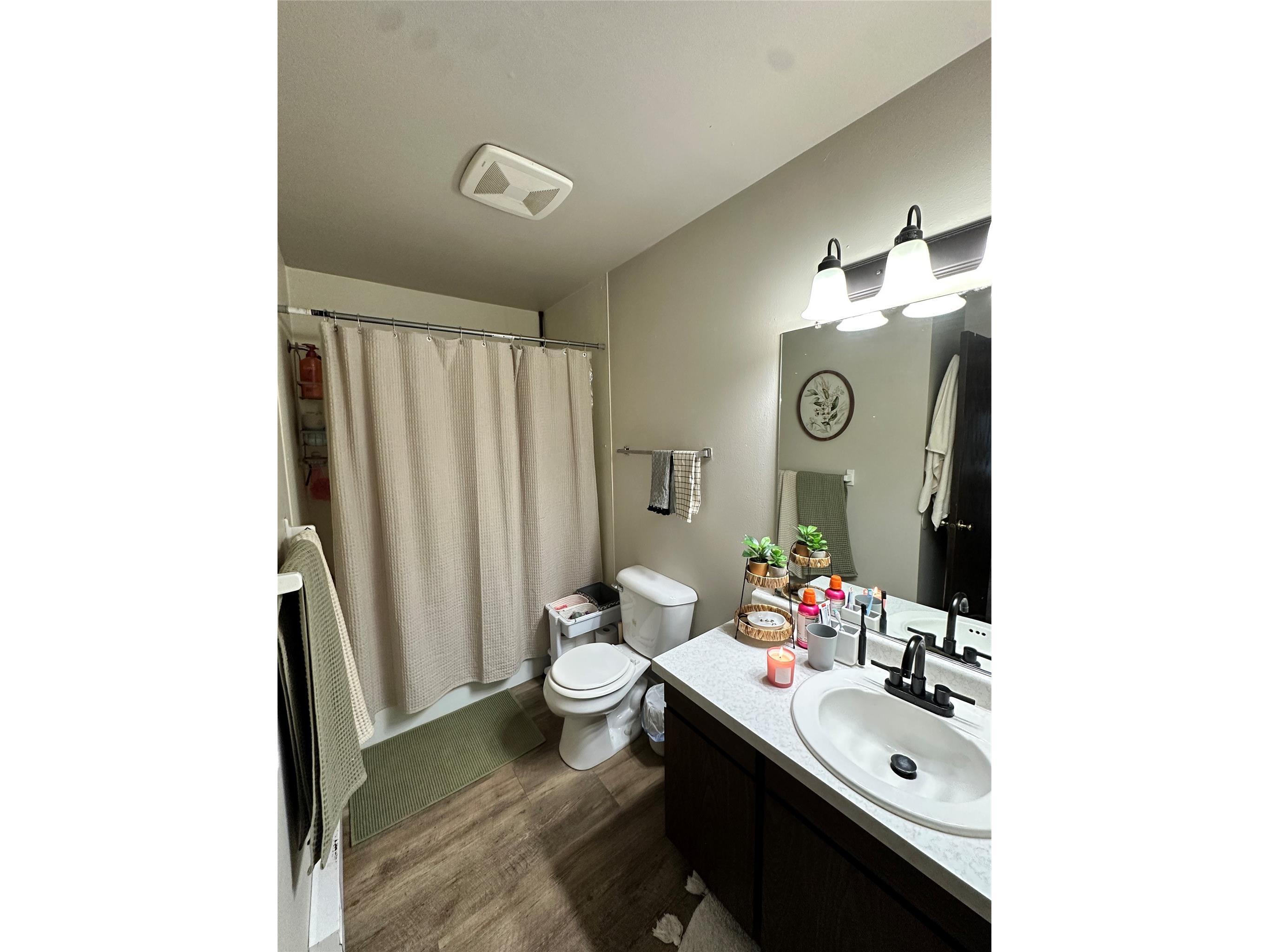 2703 Thomas Drive #9 Eau Claire WI 54701 1599704 image11