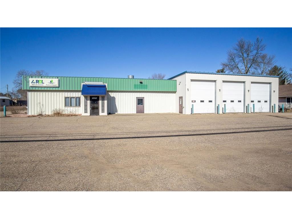 2707 Wilson Street NE Menomonie WI 54751 1580793 image1