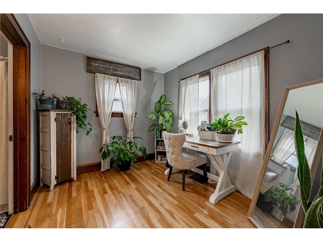 2712 3rd Street Eau Claire WI 54703 1596692 image10