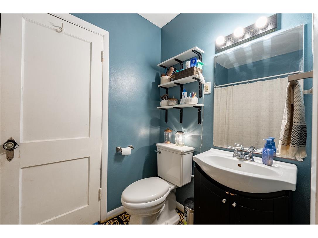 2712 3rd Street Eau Claire WI 54703 1596692 image12