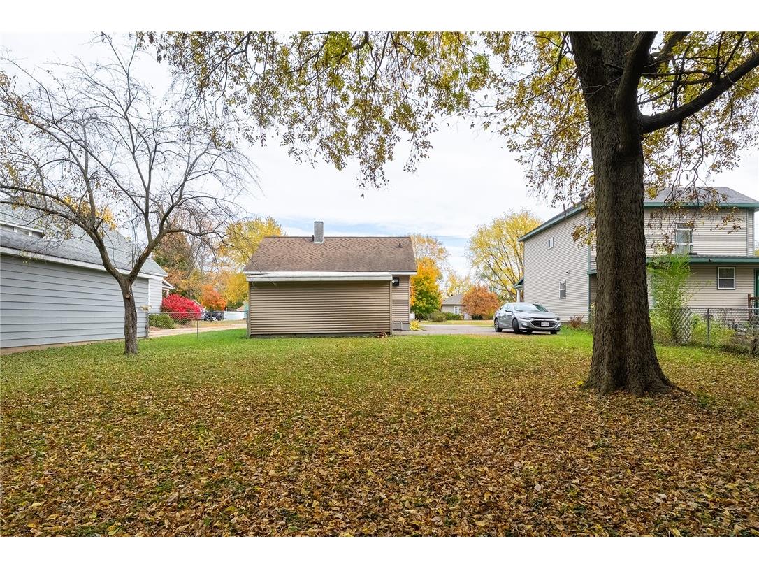 2712 3rd Street Eau Claire WI 54703 1596692 image20
