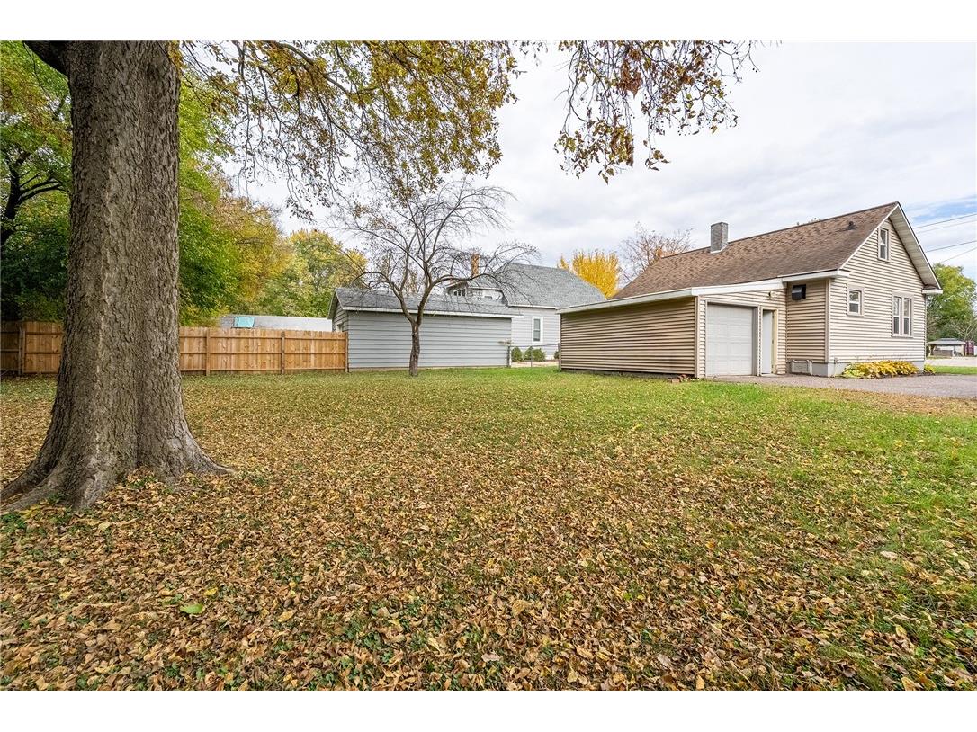 2712 3rd Street Eau Claire WI 54703 1596692 image22