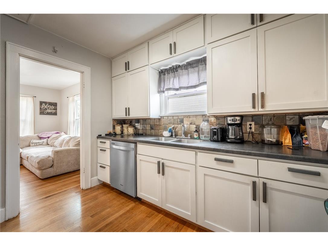 2712 3rd Street Eau Claire WI 54703 1596692 image4