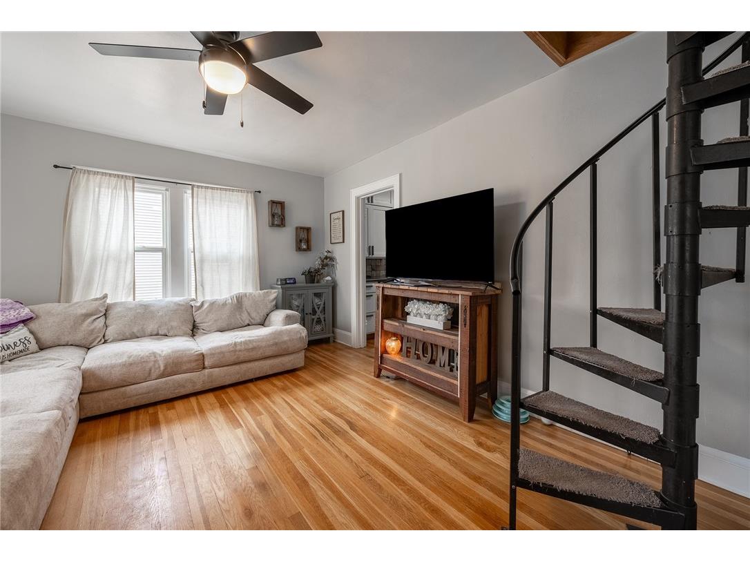 2712 3rd Street Eau Claire WI 54703 1596692 image8