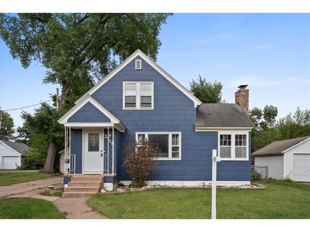 2719 4th Street Eau Claire WI 54703 1595229 image1