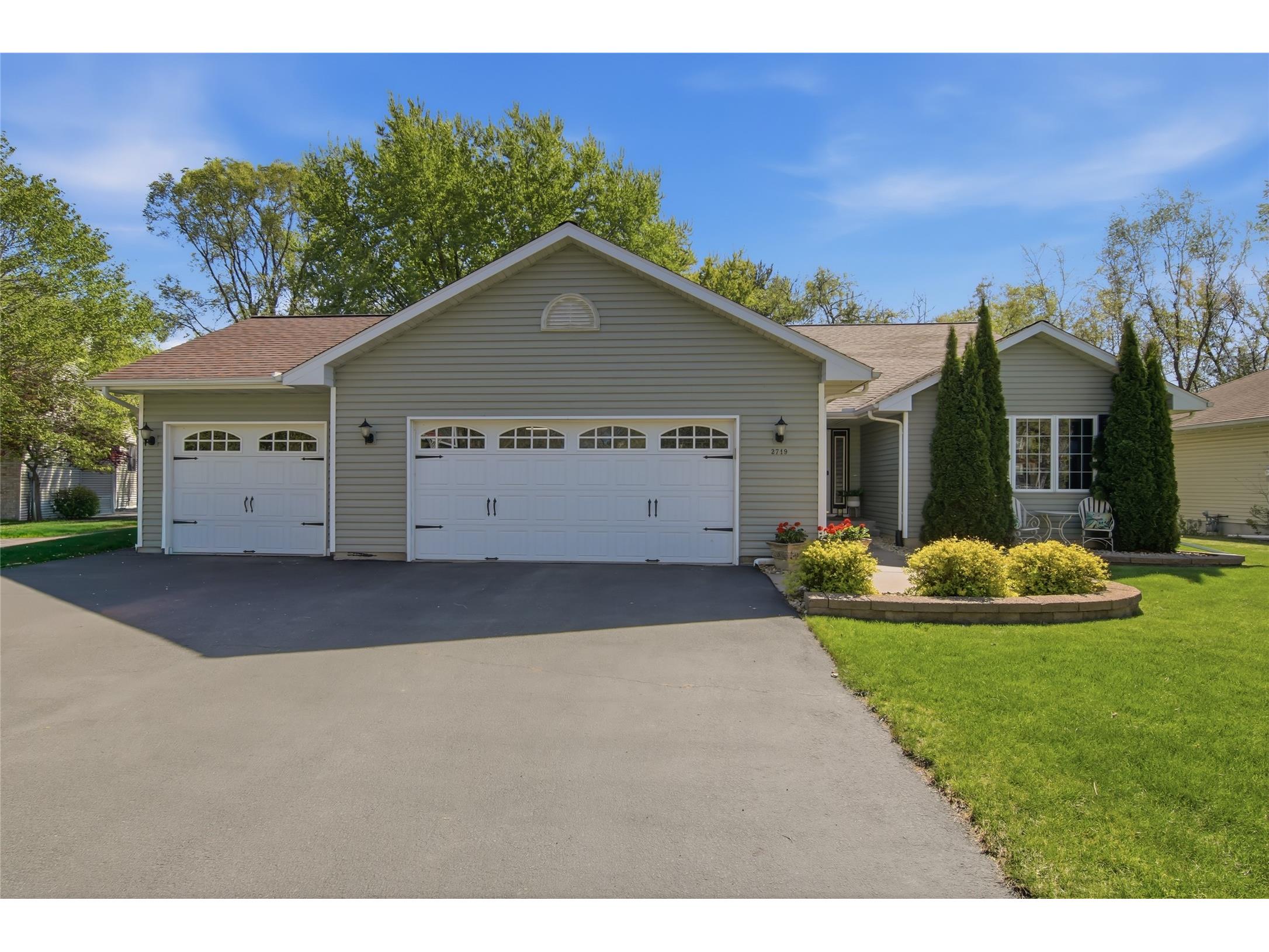 2719 Pine View Road Eau Claire WI 54703 1601212 image1