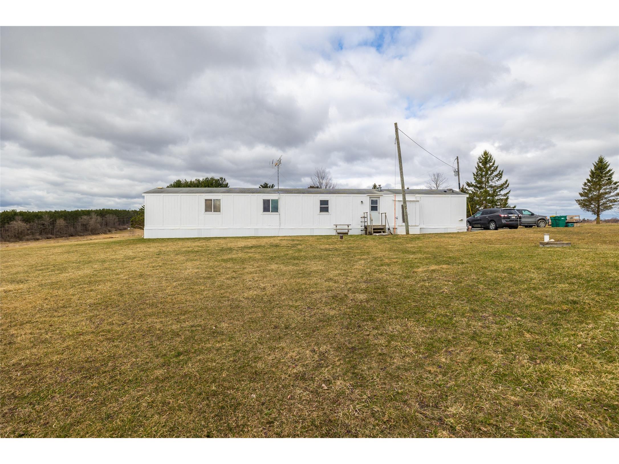 2742 N Pray Avenue Neillsville WI 54456 1599865 image3