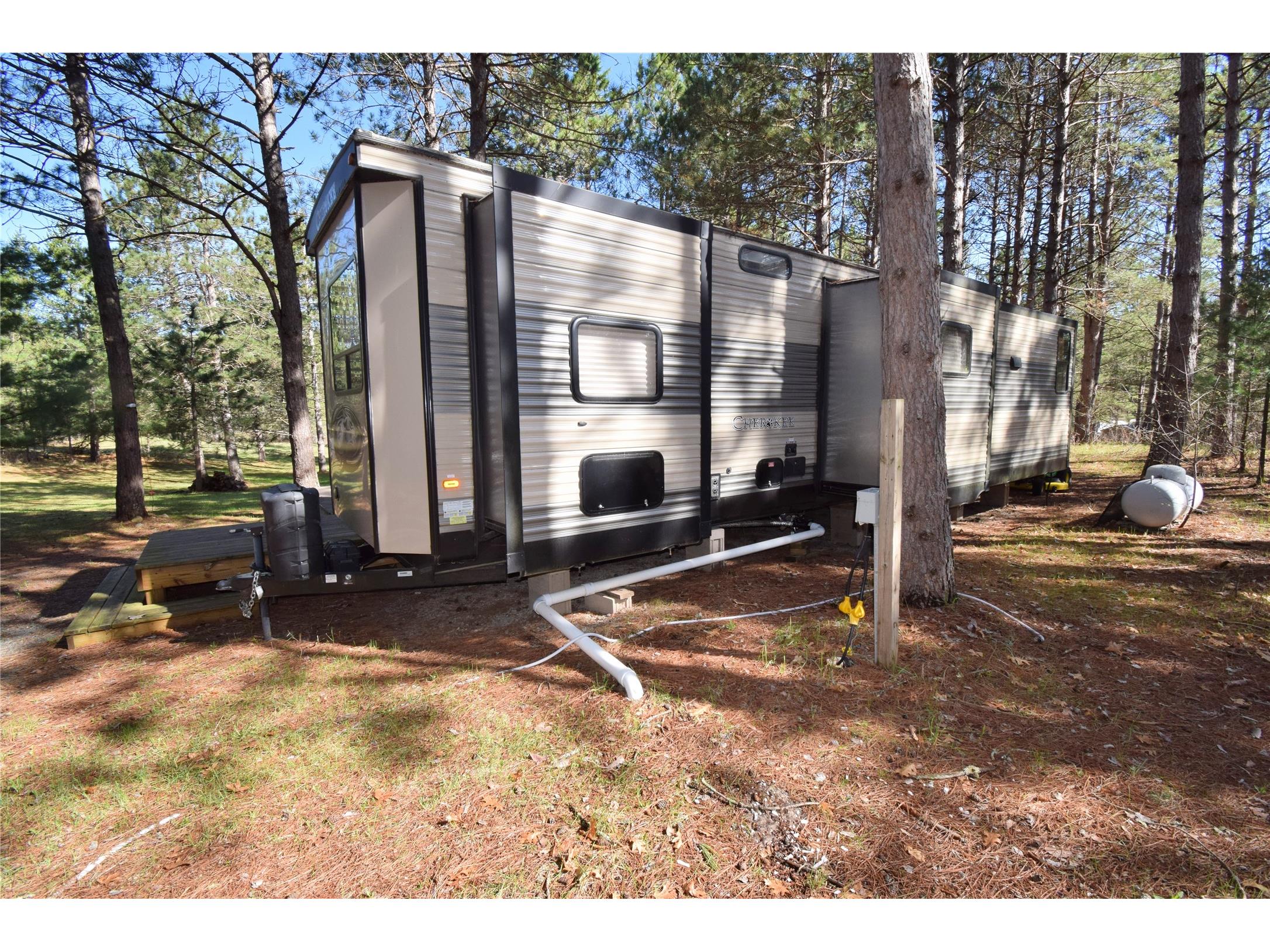28010 Skylight Court Webster WI 54893 1600549 image11