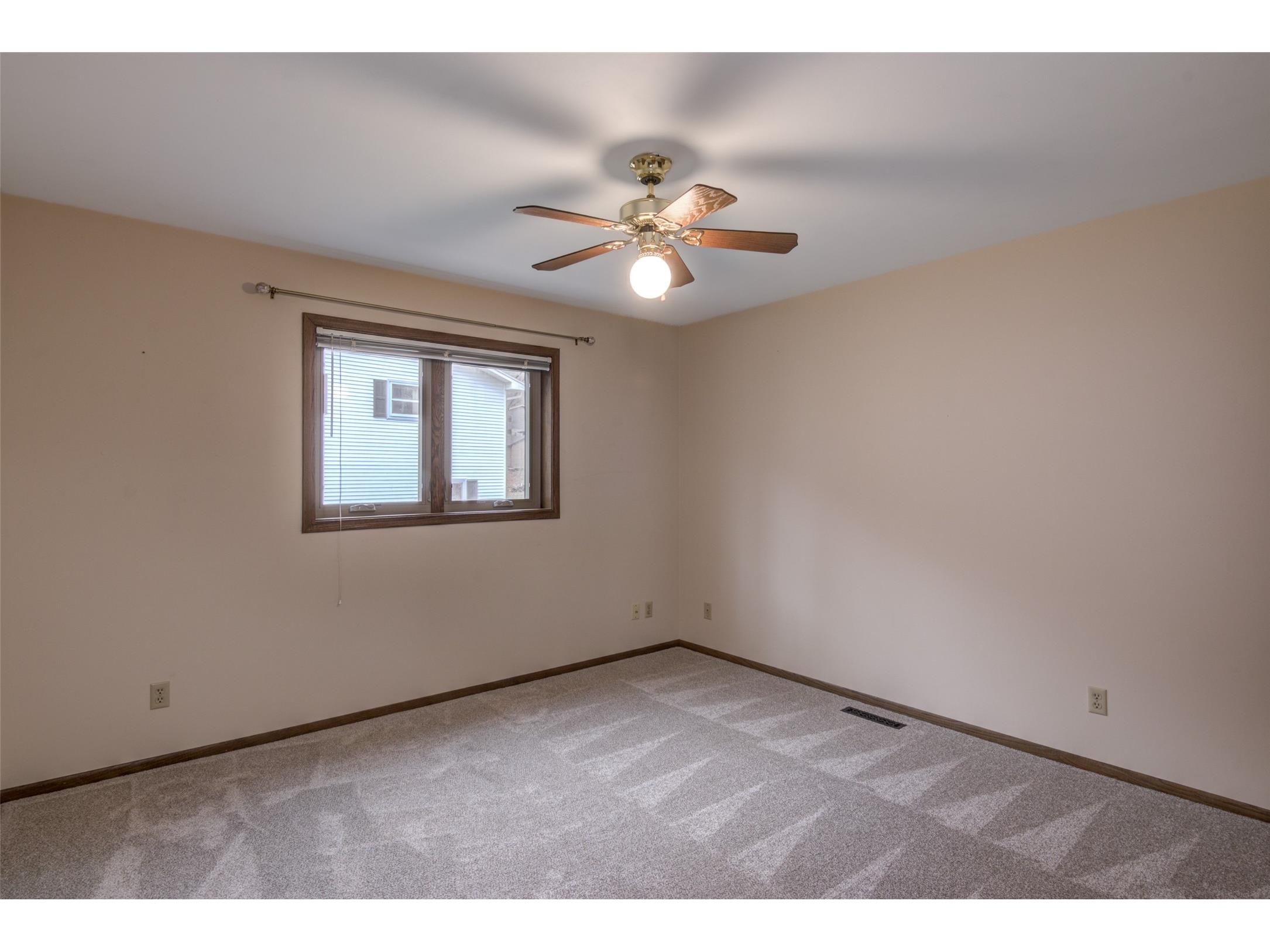 2804 W Princeton Avenue Eau Claire WI 54703 1600266 image22