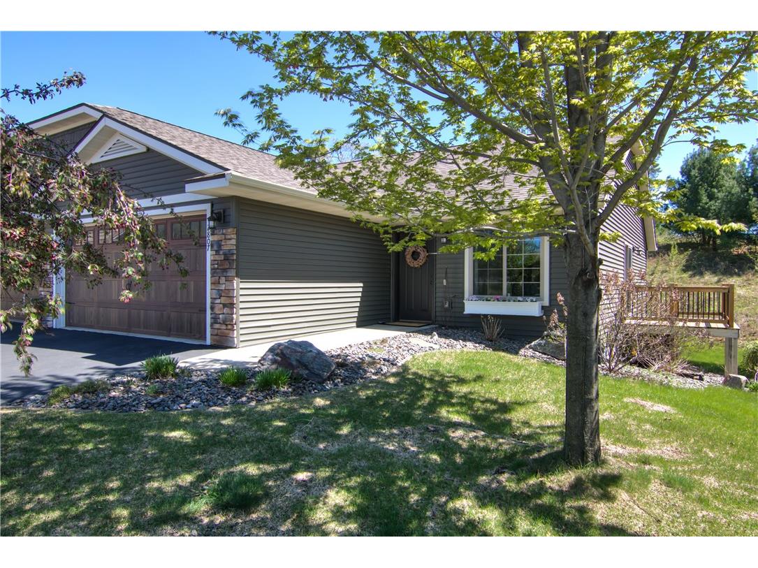 2807 Monarch Court Altoona WI 54720 1590088 image1