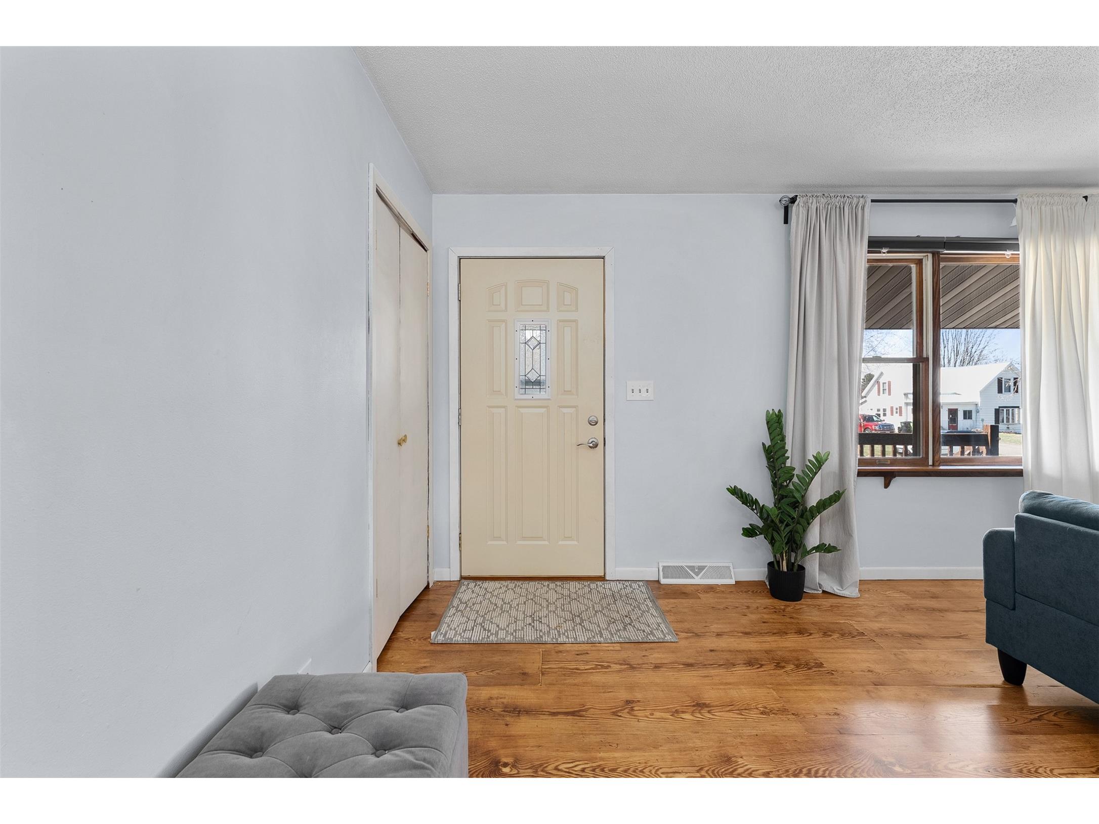 2808 Knapp Street Menomonie WI 54751 1599946 image11