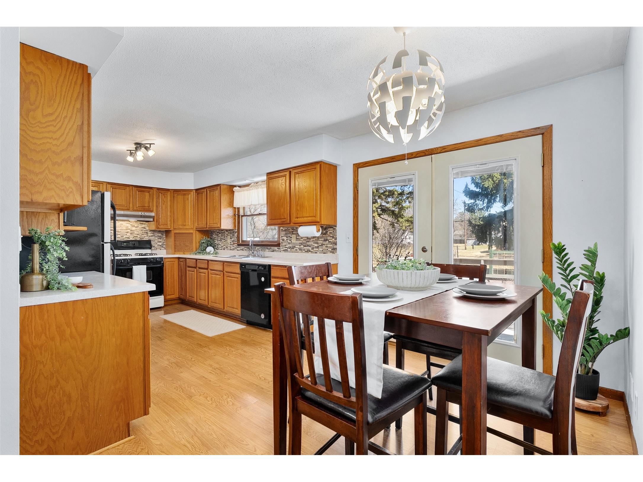 2808 Knapp Street Menomonie WI 54751 1599946 image14