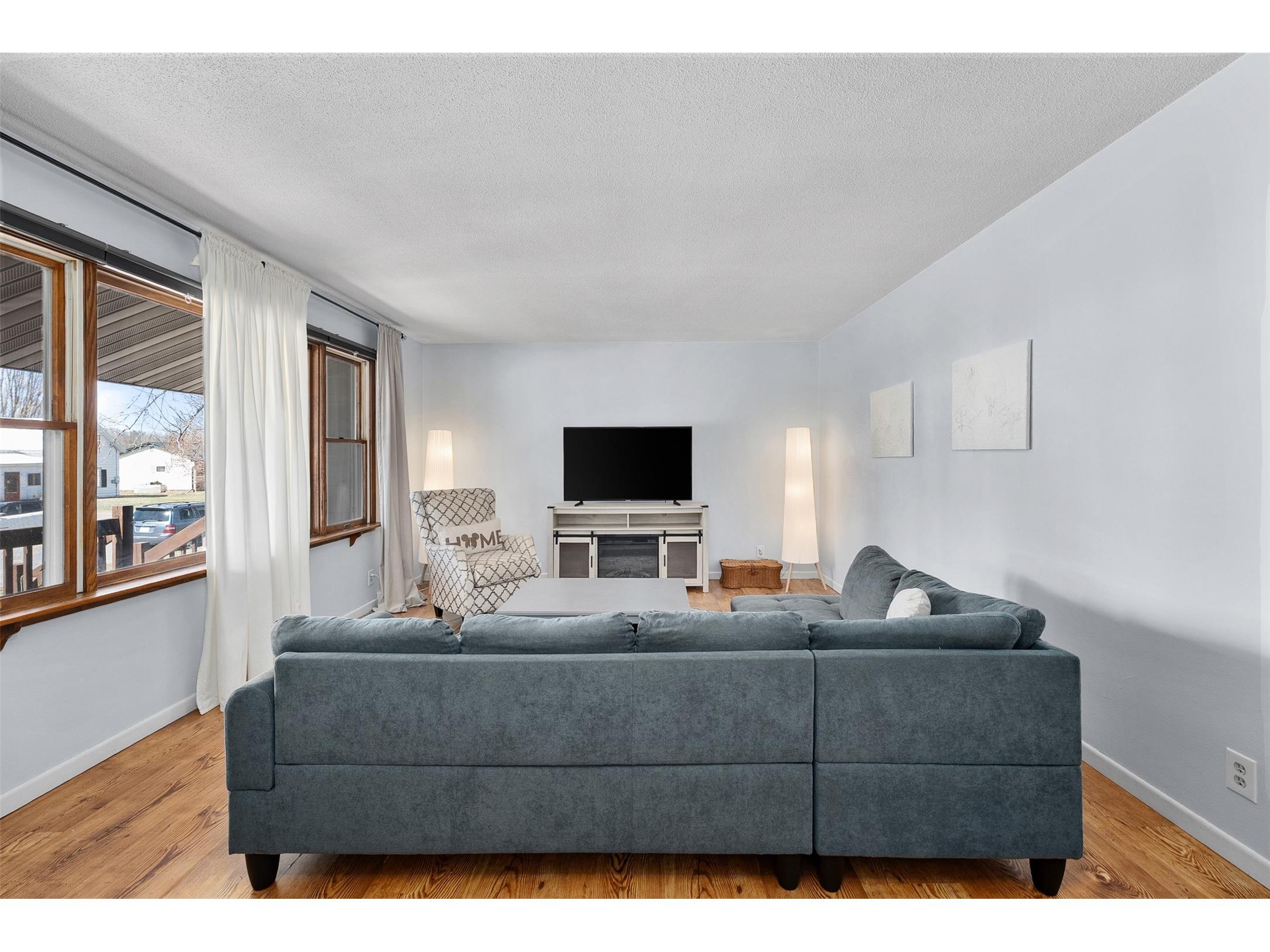2808 Knapp Street Menomonie WI 54751 1599946 image8