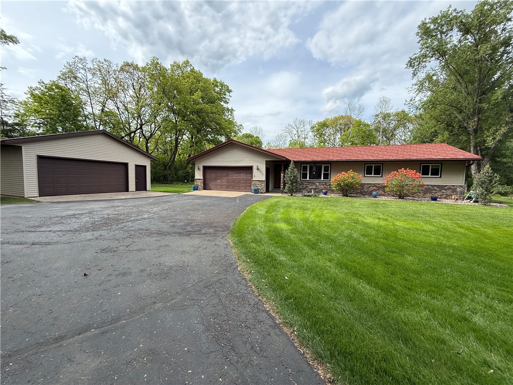 2808 N Hubbard Drive Eau Claire WI 54701 1592090 image1