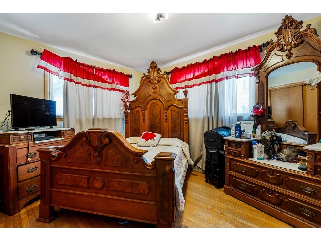 2858 11th Street Eau Claire WI 54703 1598082 image16