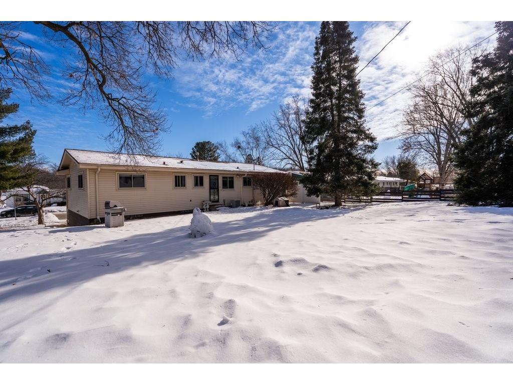 2858 11th Street Eau Claire WI 54703 1598082 image28