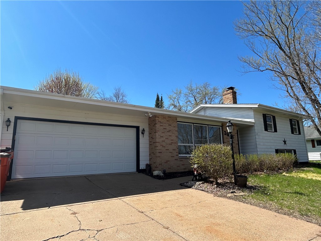 2858 12th Street Eau Claire WI 54703 1589001 image1