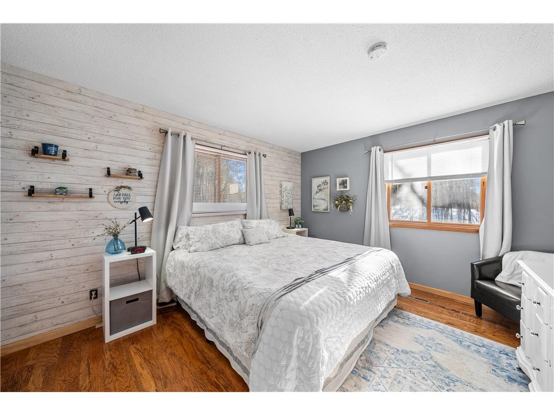 28595 Half Moon Court Danbury WI 54830 1598929 image21