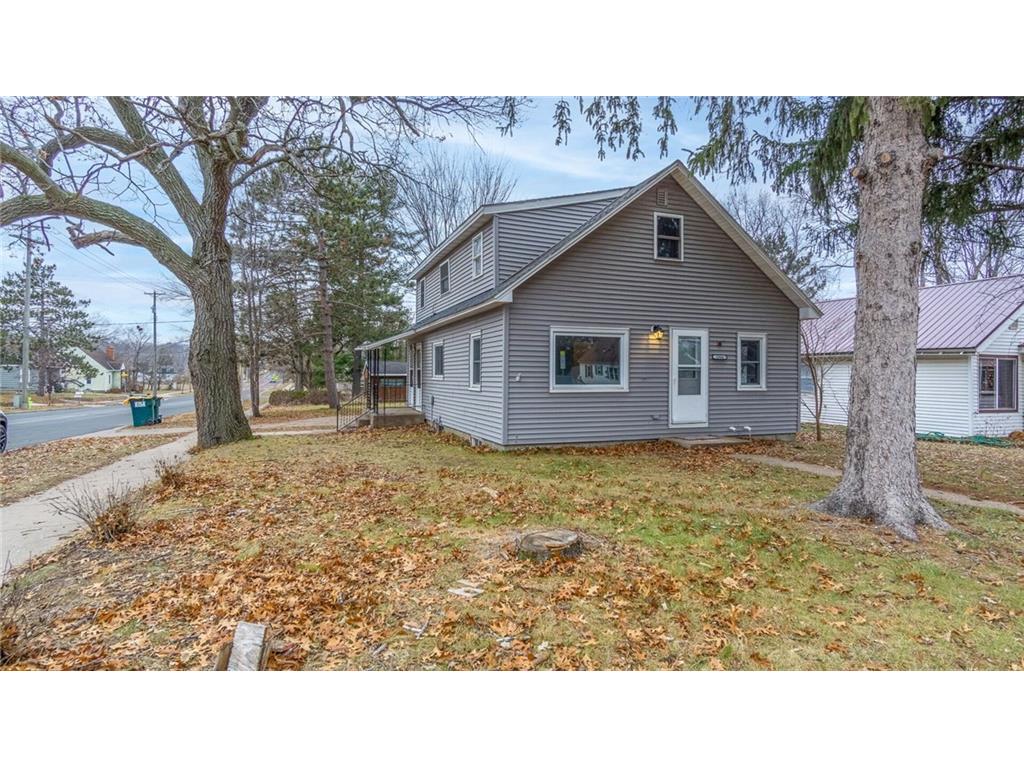 2904 8th Street #1-2 Eau Claire WI 54703 1578954 image1