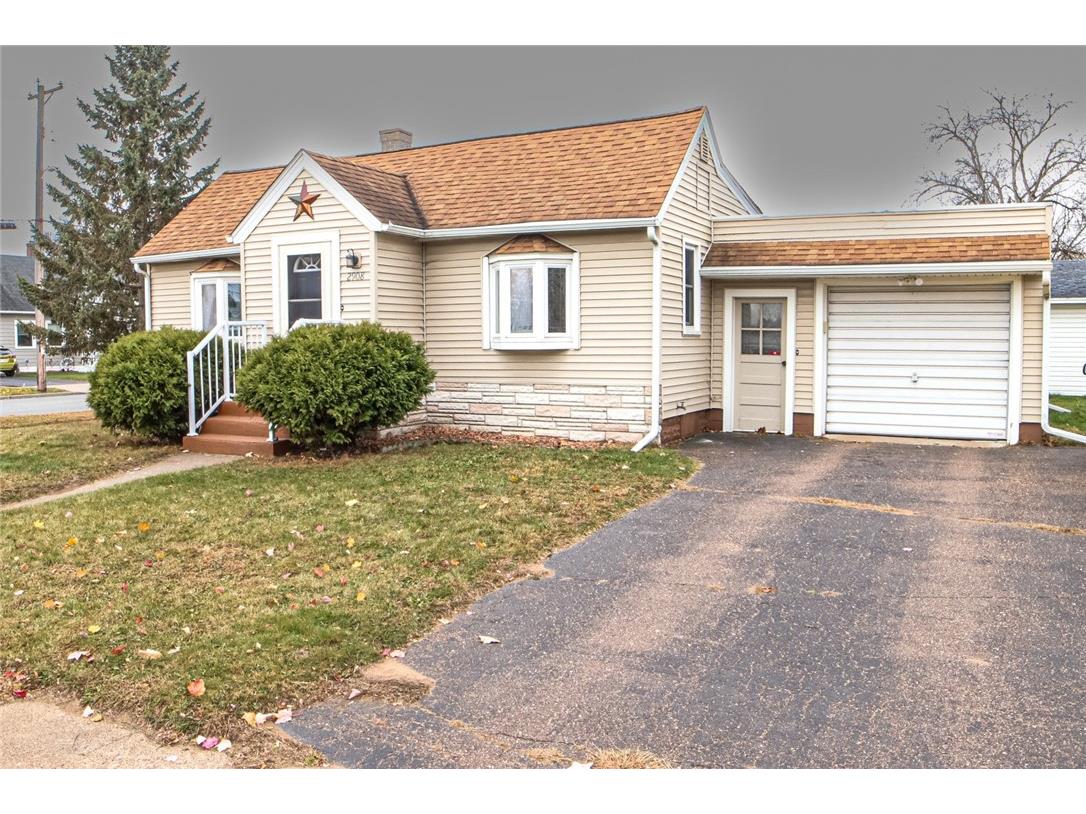 2908 6th Street Eau Claire WI 54703 1597036 image1