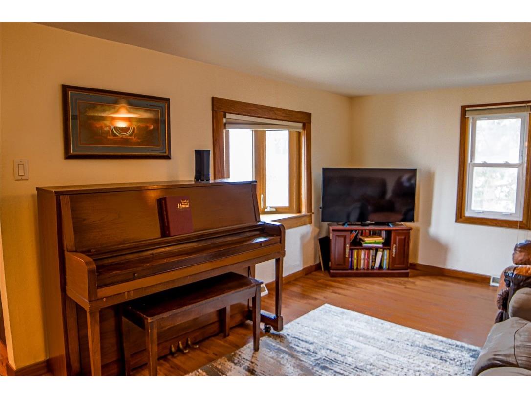 2908 6th Street Eau Claire WI 54703 1597036 image4